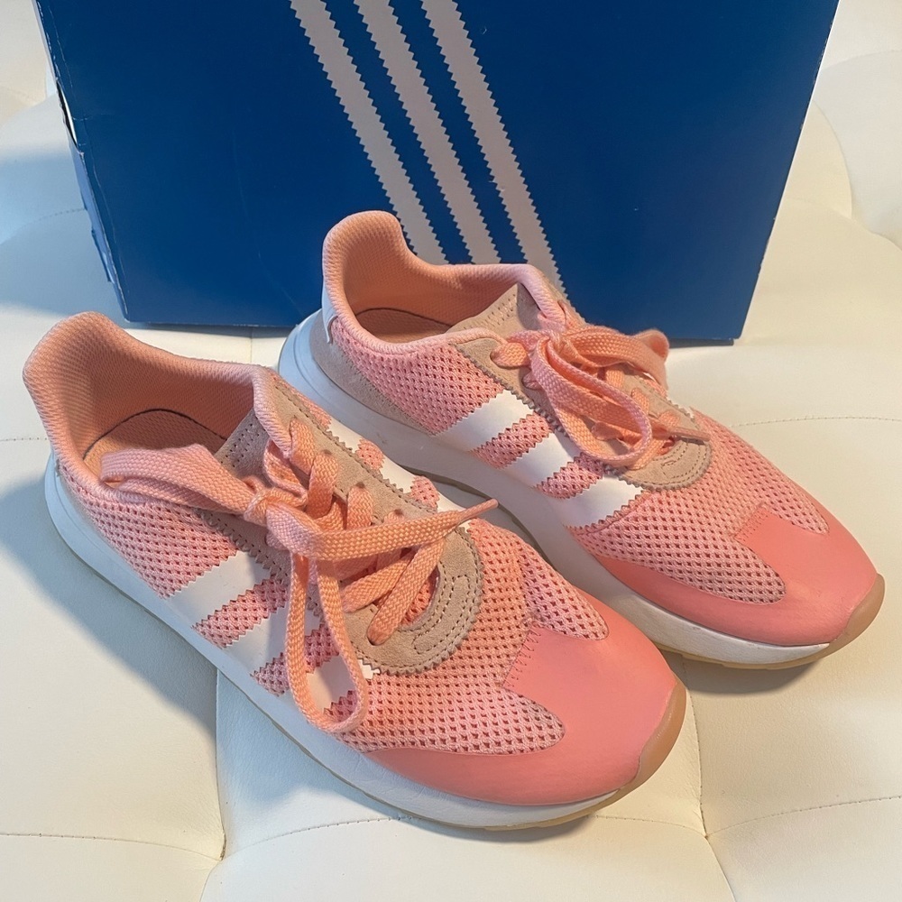 Adidas limited edition retropy pastel pink shoes - Picture 2 of 5